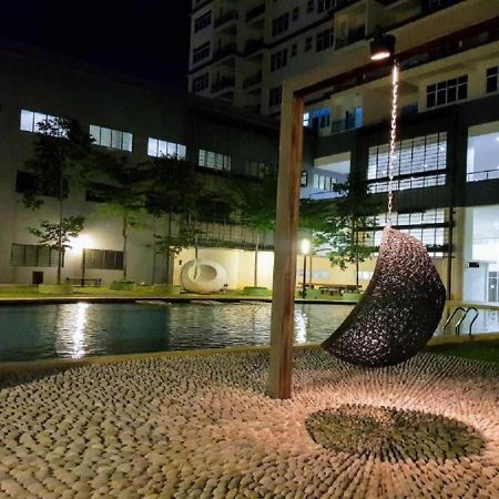 Puchong Skypod Residence, 1-5 Pax Cozy Unit, Walking Distance To Ioi Mall, 10Min Drive To Sunway Kültér fotó